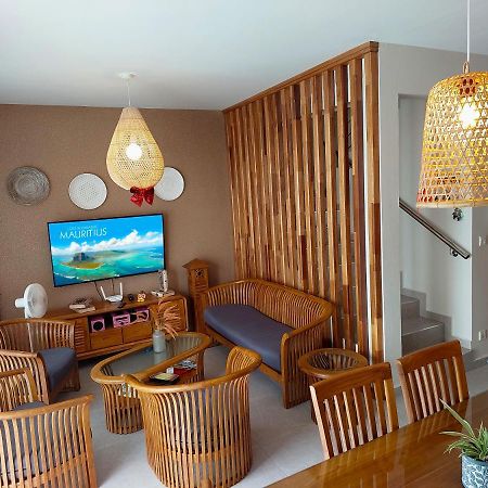 Golden Square Villa & Private Pool Flic-en-Flacq 外观 照片
