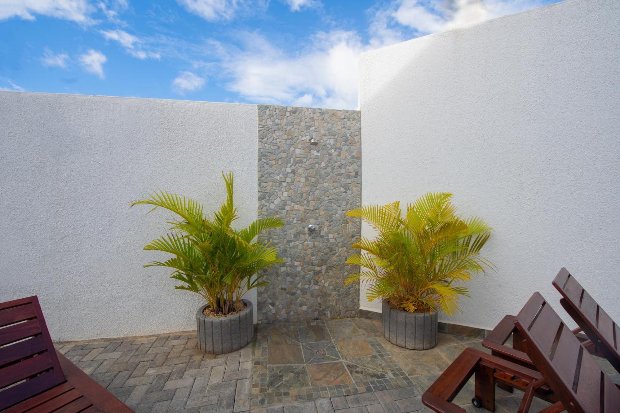 Golden Square Villa & Private Pool Flic-en-Flacq 外观 照片
